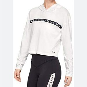 NWT Under Armour t-shirt hoodie